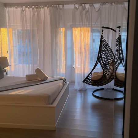 Brandao House Vandrerhjem Caparica Eksteriør bilde
