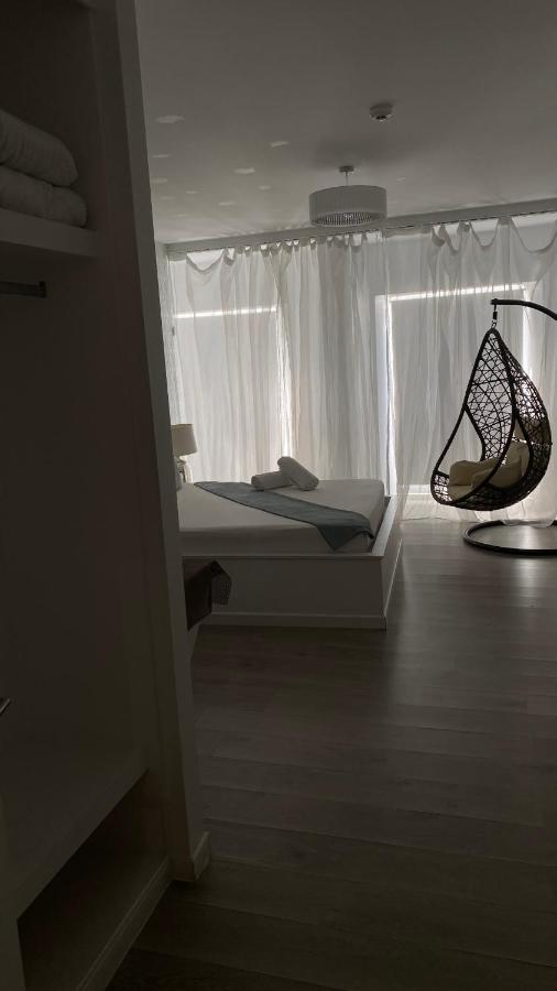 Brandao House Vandrerhjem Caparica Eksteriør bilde
