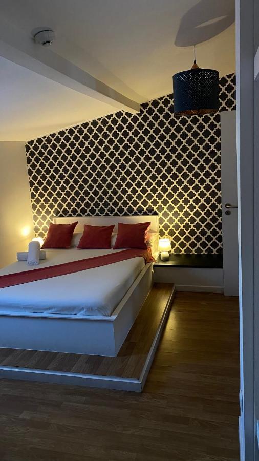 Brandao House Vandrerhjem Caparica Eksteriør bilde